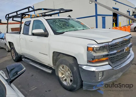 2018 Chevrolet Silverado C1500 Lt z USA, uszkodzony, nr VIN 1GCRCREC7JZ366251